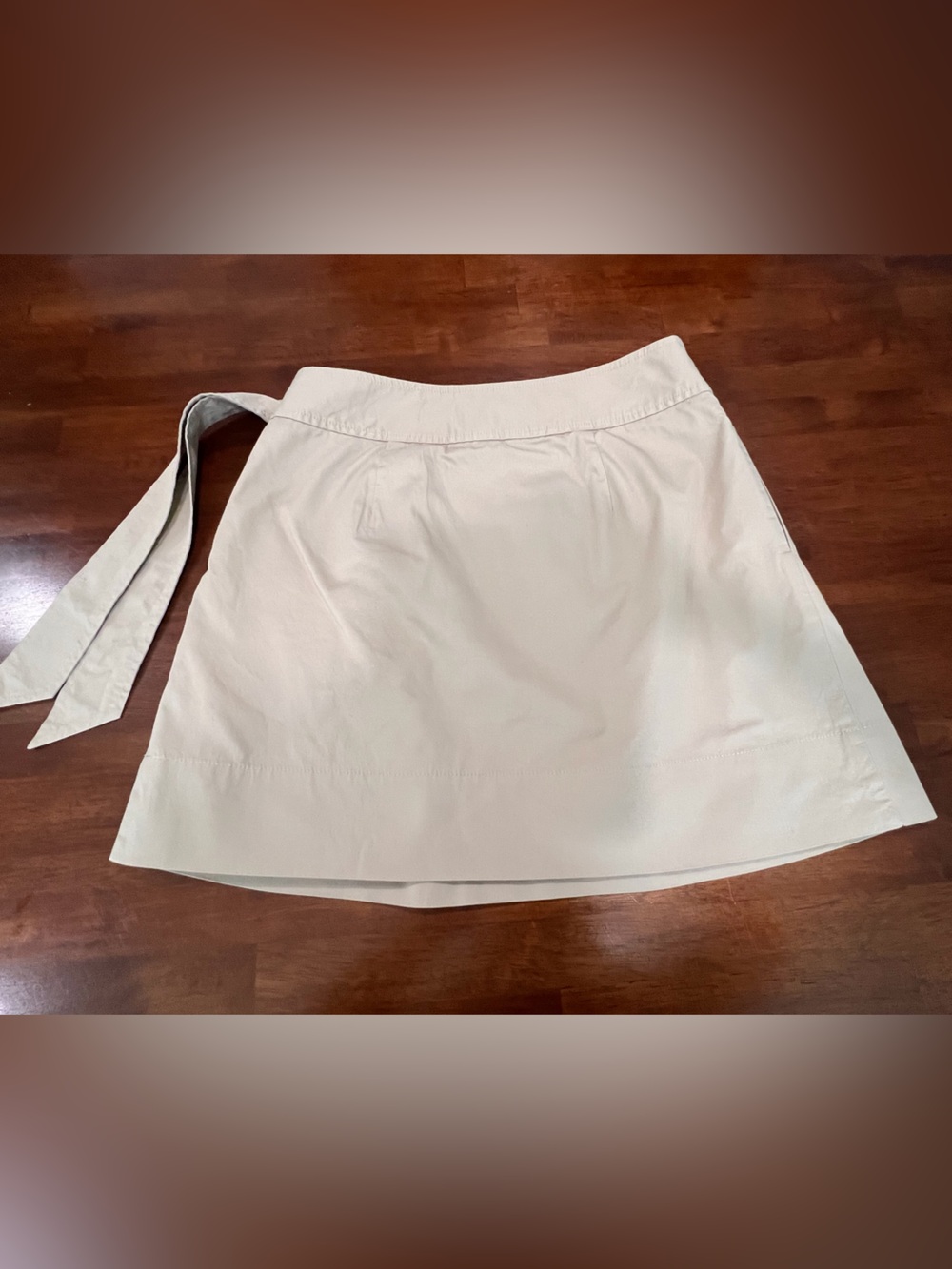 Vineyard Vines Khaki Skirt with Striped Waistband